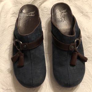 Dansko Shandi Croc Blue